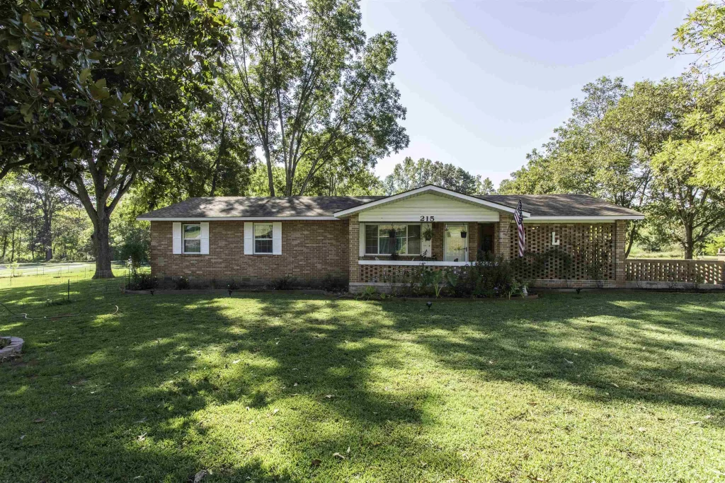 215 W Main Street, Evening Shade