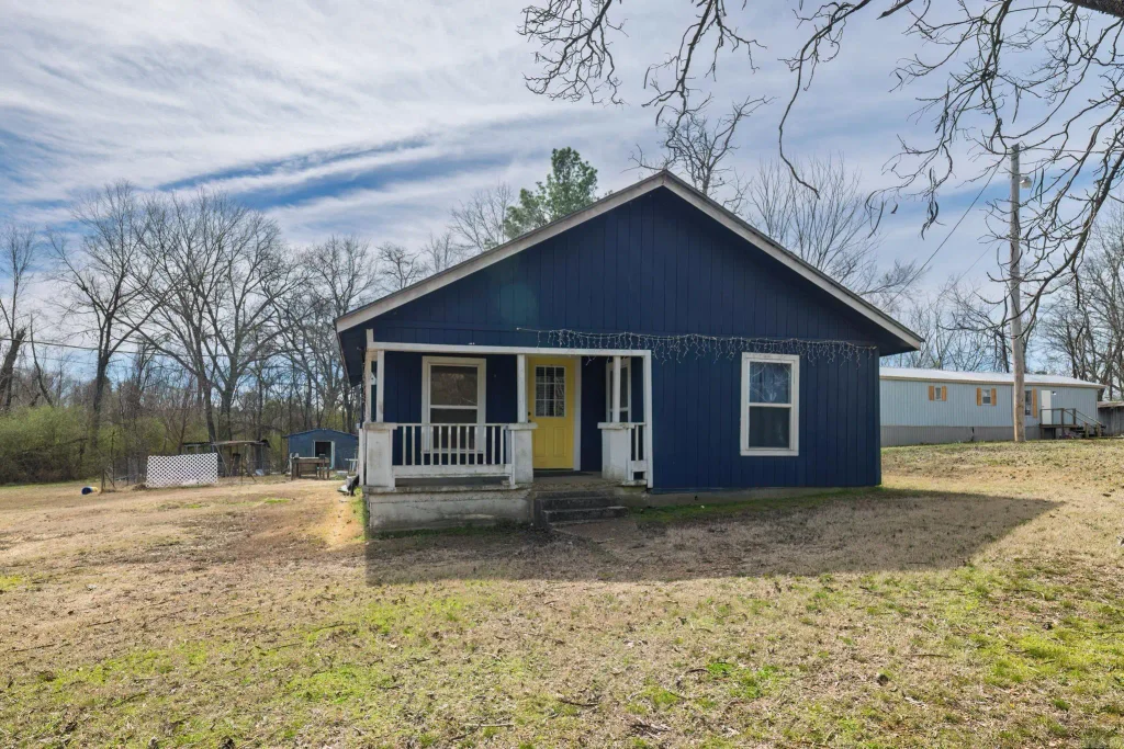 313 W Miller Street, Gurdon