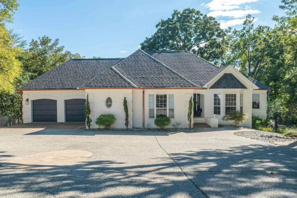 109 Coca Bay Point, Hot Springs