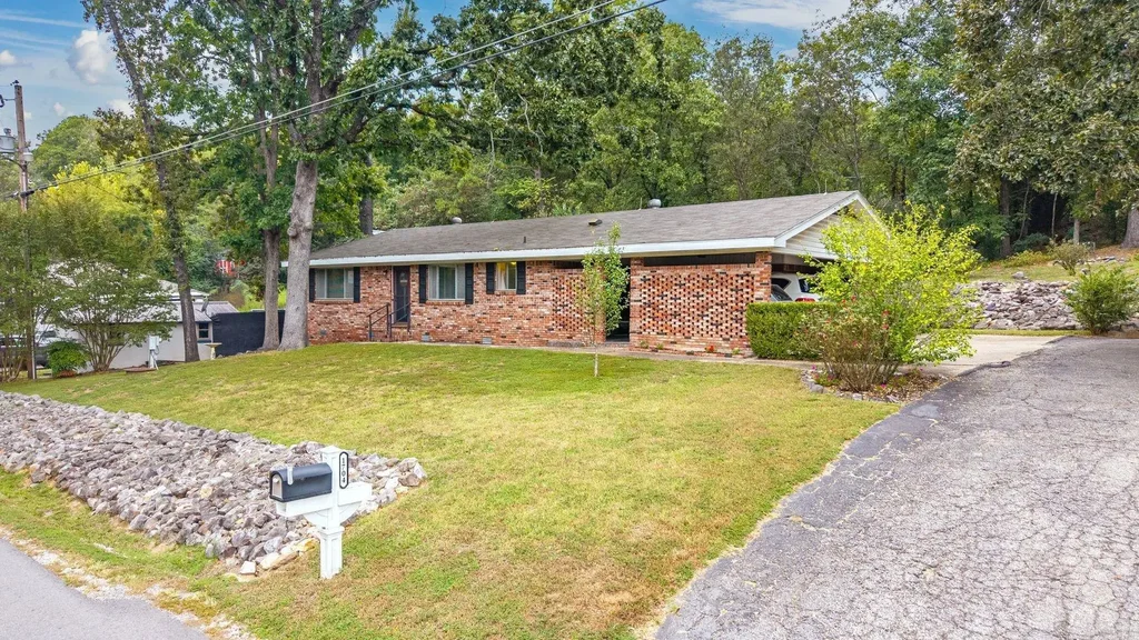 1704 Thornton Ferry Road, Hot Springs