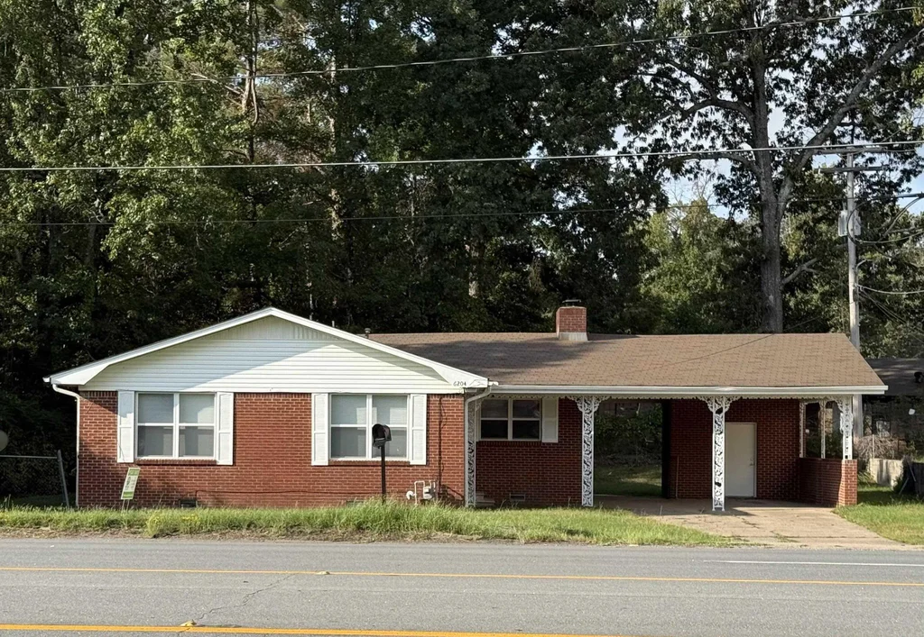 6204 Dollarway, Pine Bluff