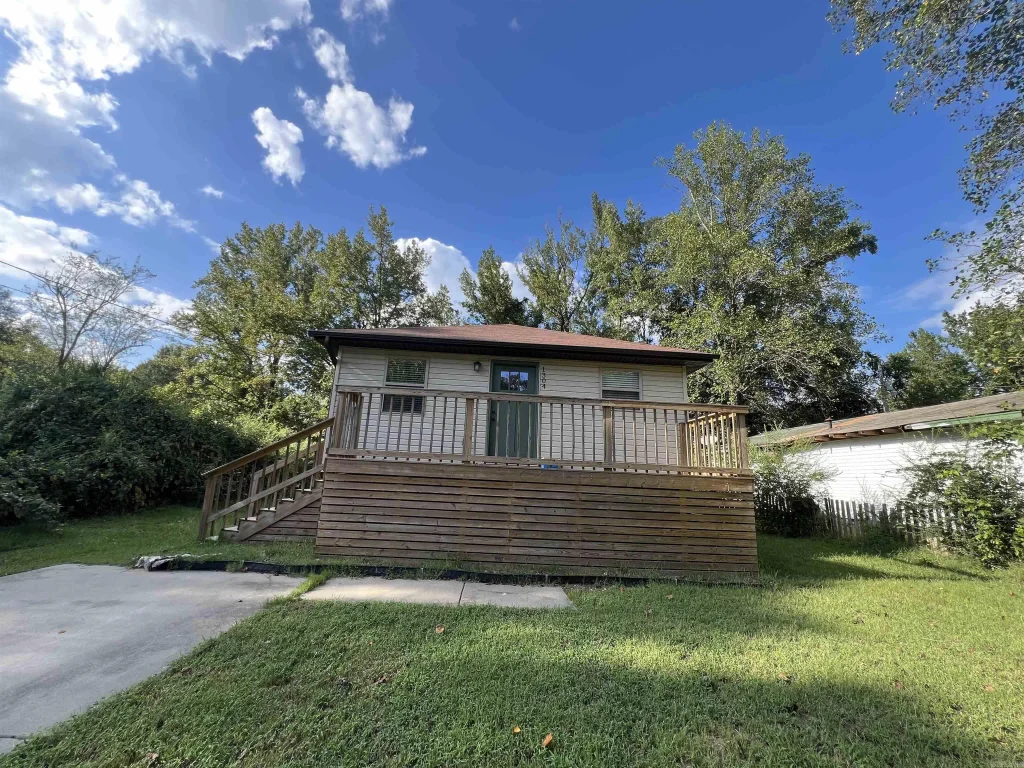 1304 Gray Street, Benton