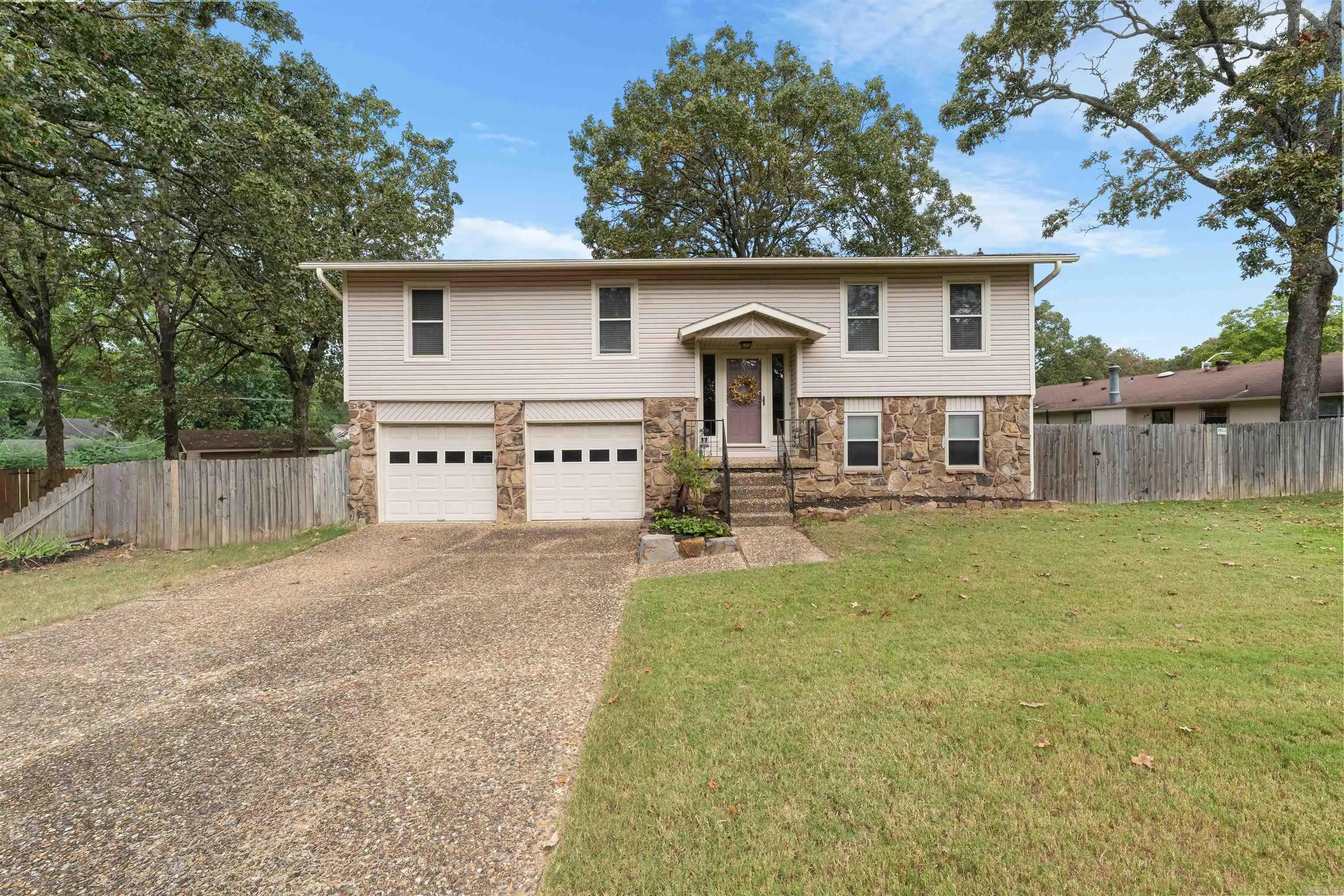 6 Ridgewell Ct, Sherwood