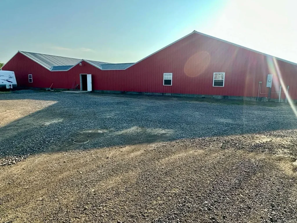 13556 E Hwy 28 Highway, Parks