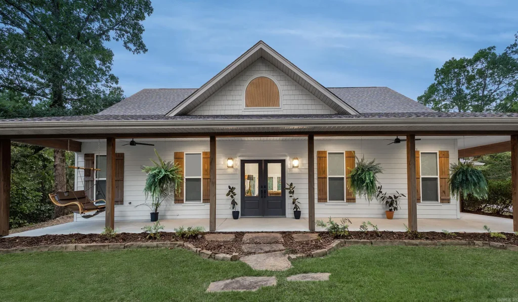 225 Red Hawk Circle, Paron