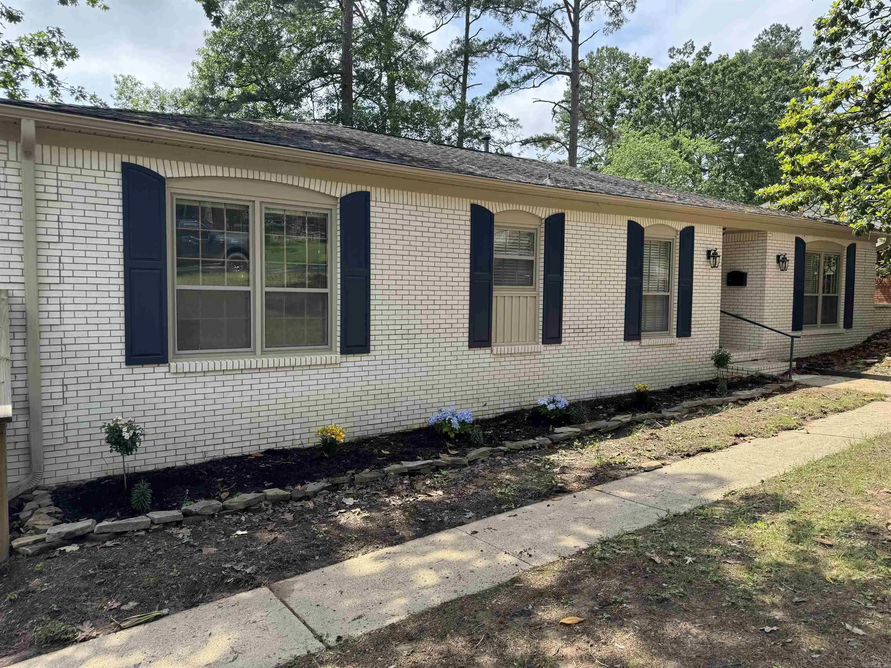 14 Evergreen, Little Rock