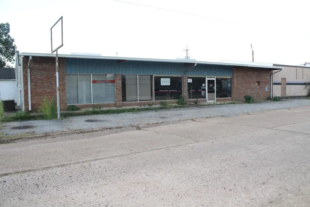 120 E Howard Street, Nashville