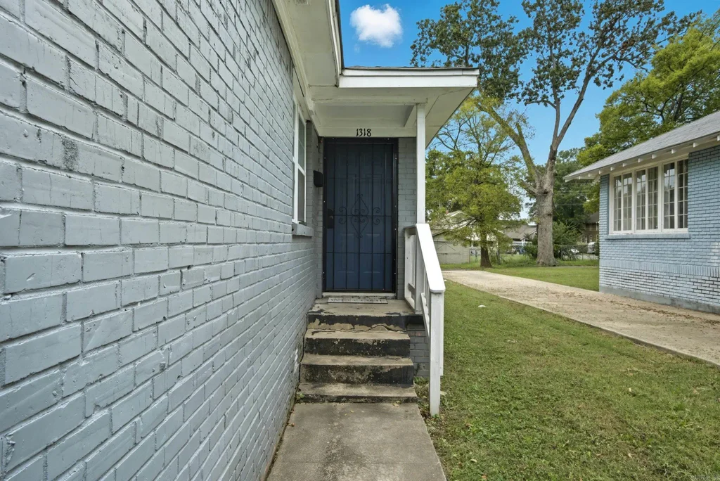 1318 S Summit Street, Little Rock