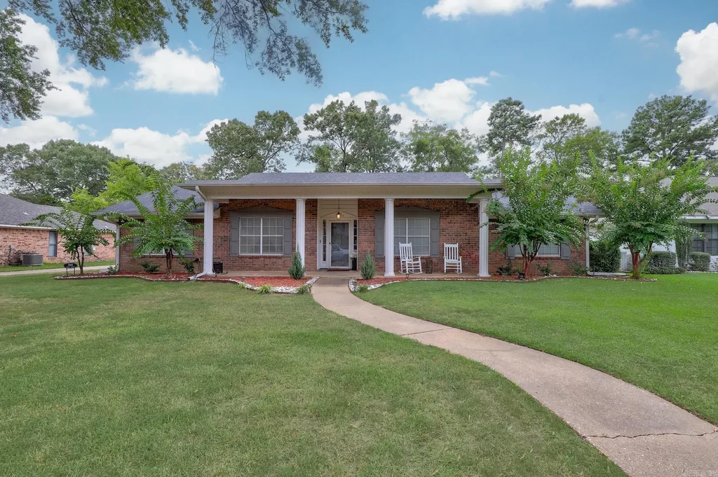 3003 Kevin Ave., Texarkana