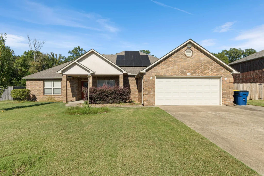 83 Earnhardt Circle, Cabot