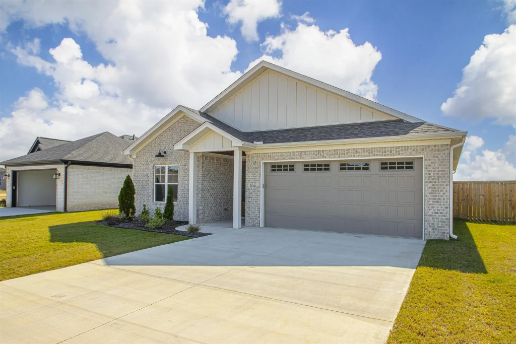 21041 Kinsley Lane, Hensley