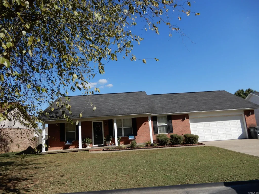 124 March Cv, Searcy