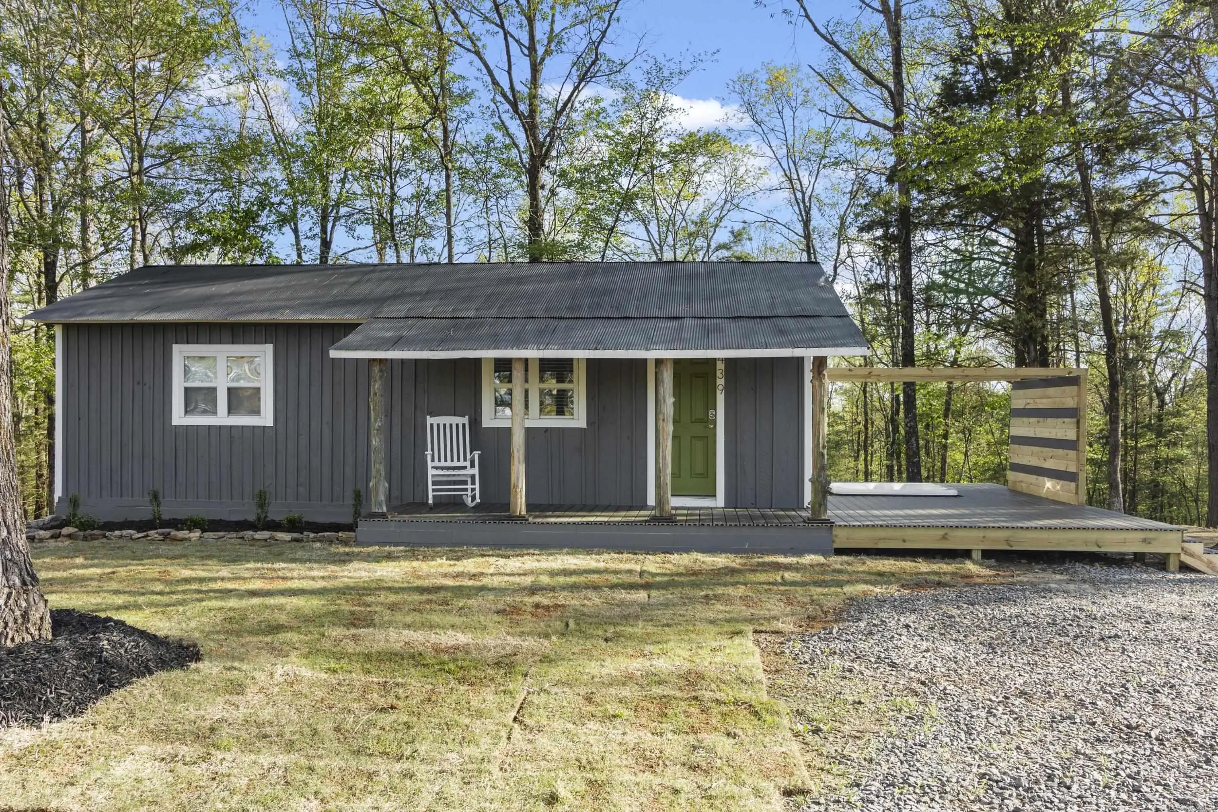 2439 Fairview Rd., Pangburn