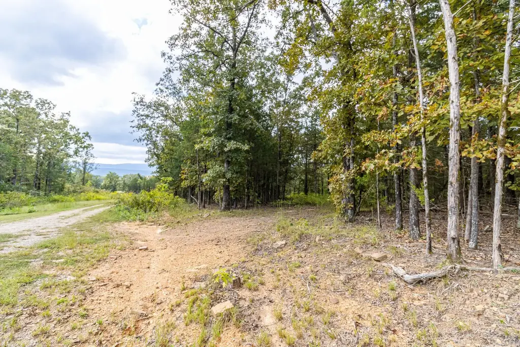 527 Thompson Bay Road, New Blaine