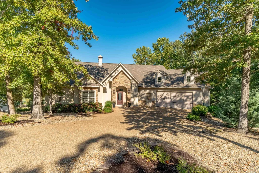 18 Temerario Place, Hot Springs Village