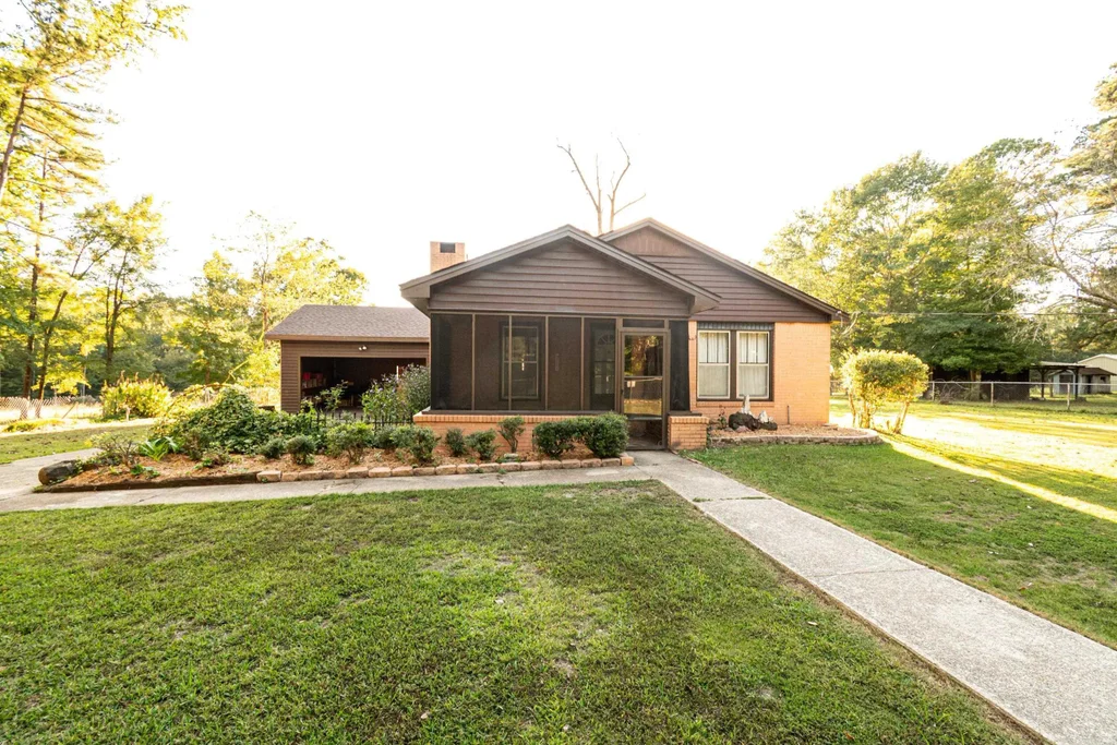 2710 Crain City Rd, El Dorado