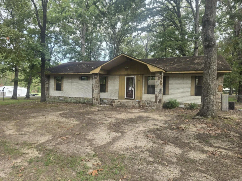 617 Winchester Avenue, White Hall