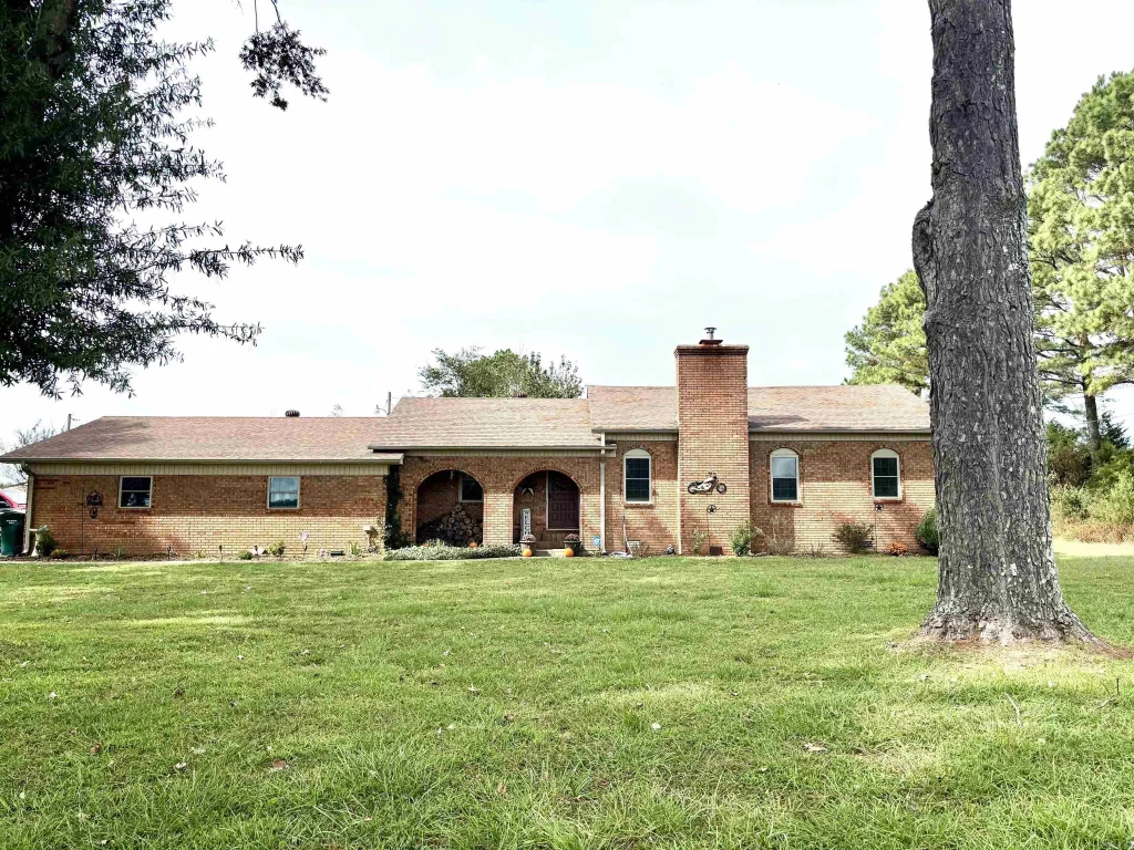 3399 Hwy 135, Corning