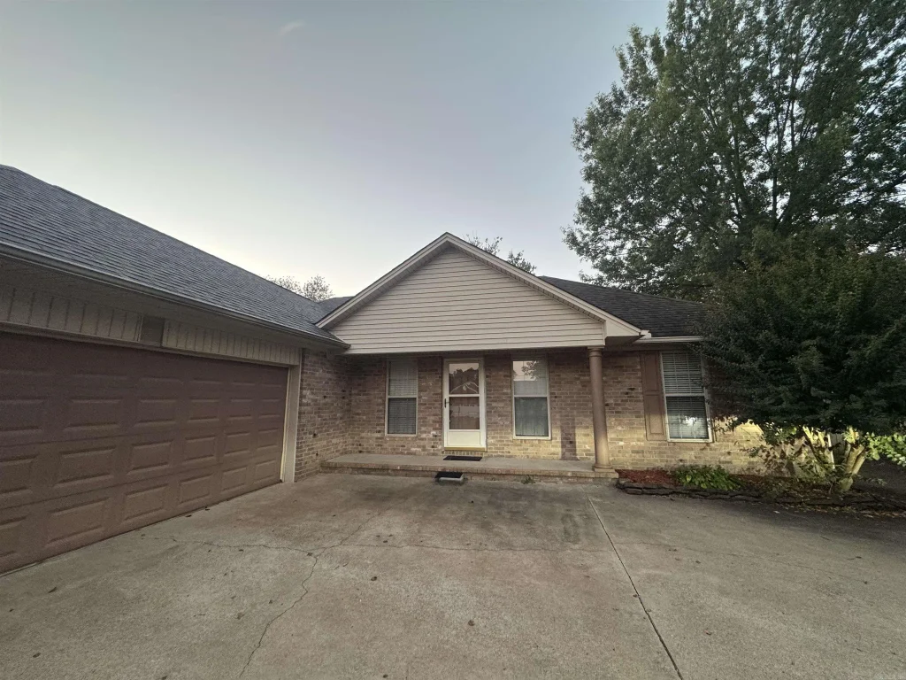 310 N Sawmill Road, Searcy