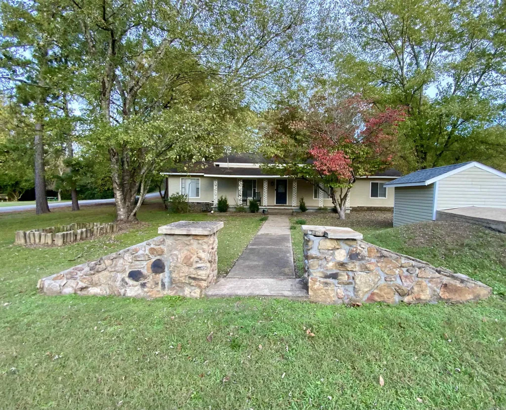 1101 S 8th Street, Heber Springs