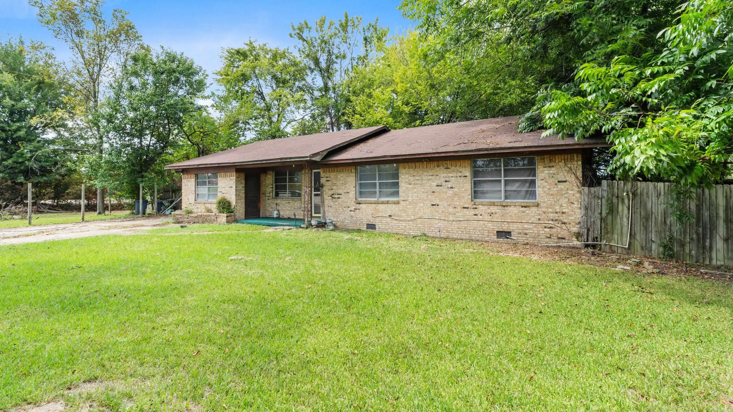 923 California Street, Texarkana