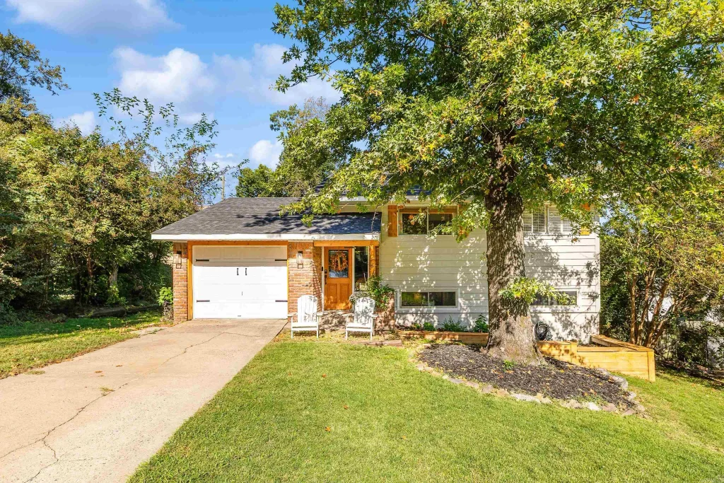 6 White Oak Circle, Little Rock