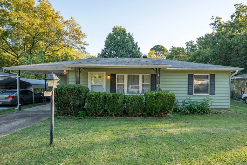 2115 Hairston Street, Conway