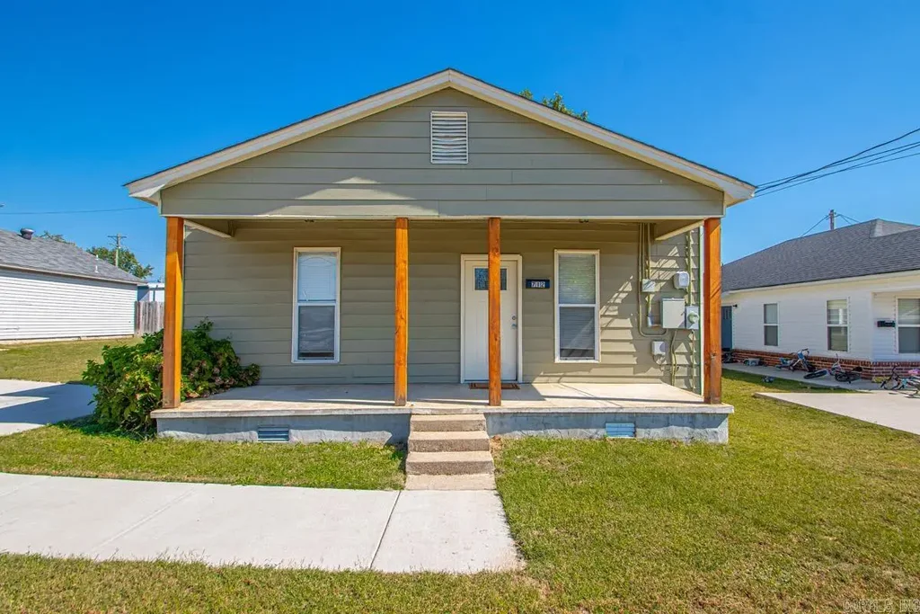 712 South Border Street, Benton