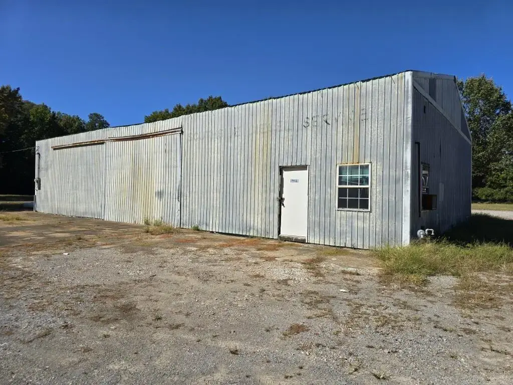 595 Highway 1, Wynne