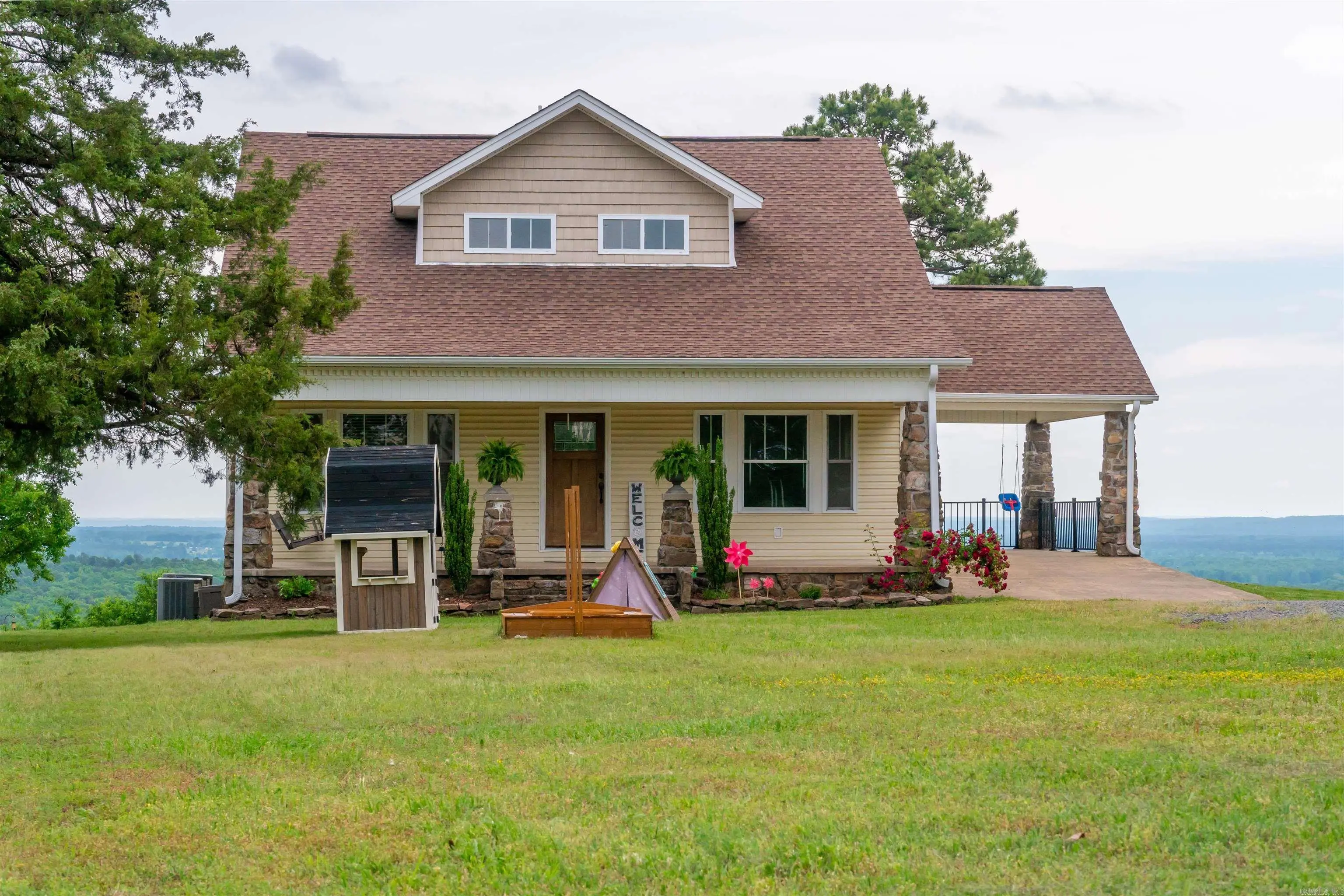 125 Gassaway, Searcy