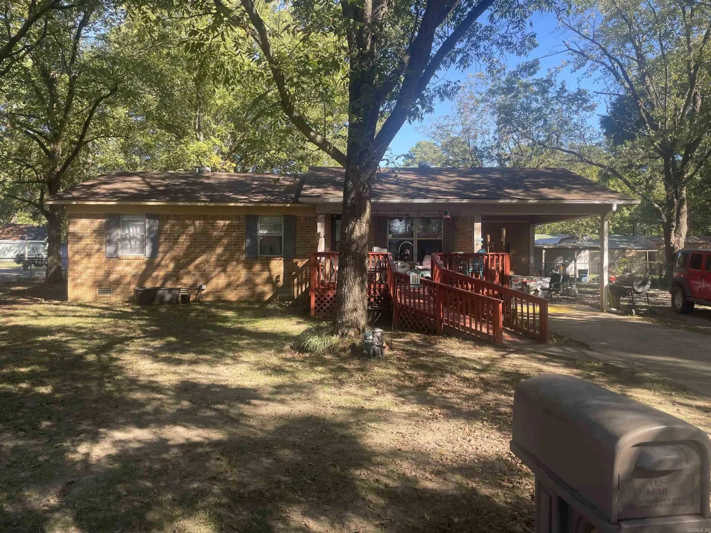 804 W Indiana Streets, Beebe