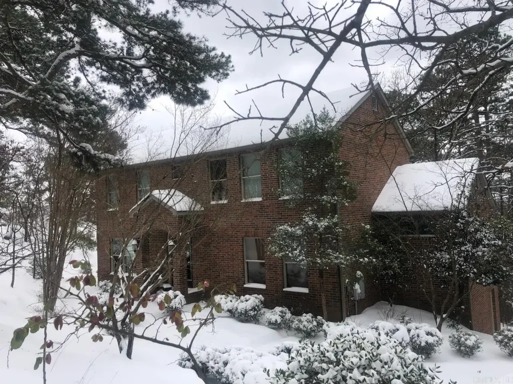 21219 Unicorn Lane, Roland