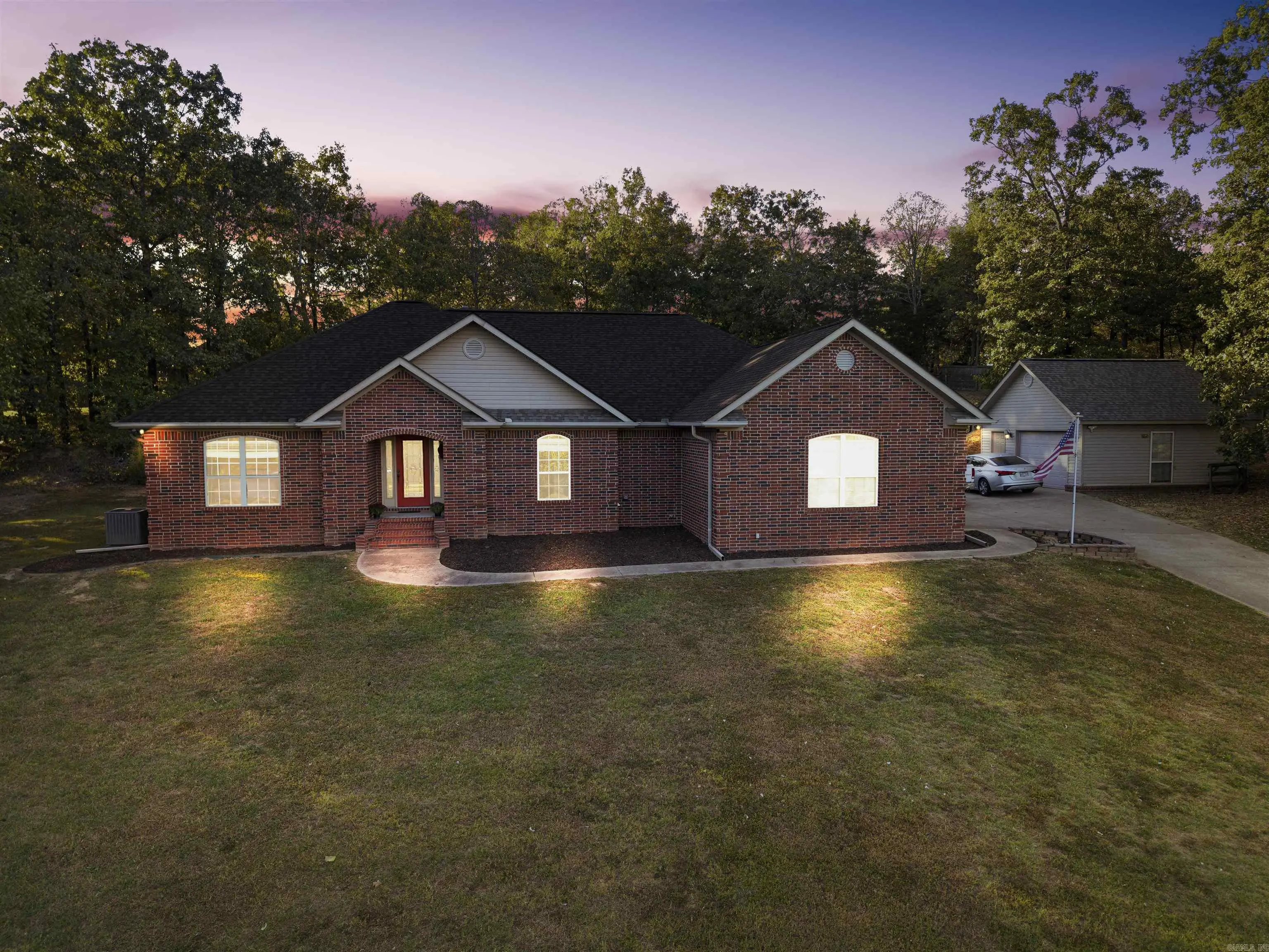 101 West Lake Cove, Beebe