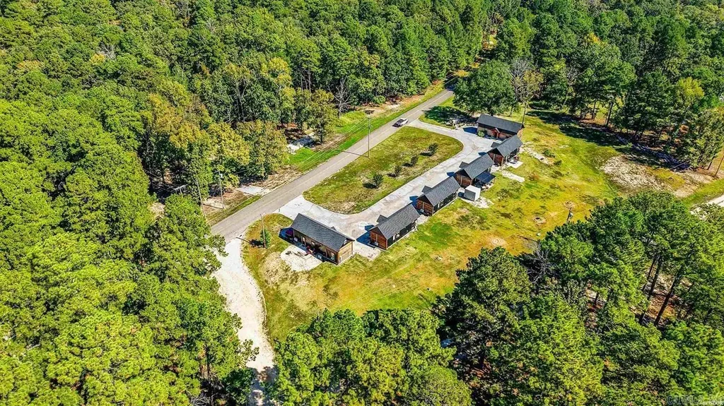 1136 Arlie Moore Rd Road, Bismarck