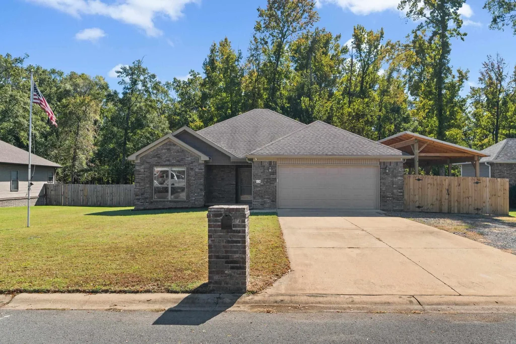 14 Cambridge Ln, Cabot