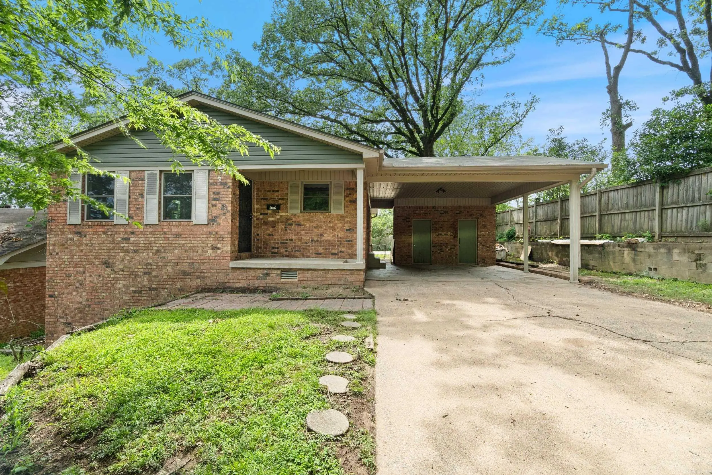 1112 N Hughes Street, Little Rock