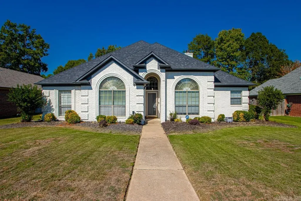 211 Country Club Parkway, Maumelle