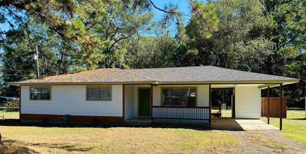 272 Harp Loop, Malvern