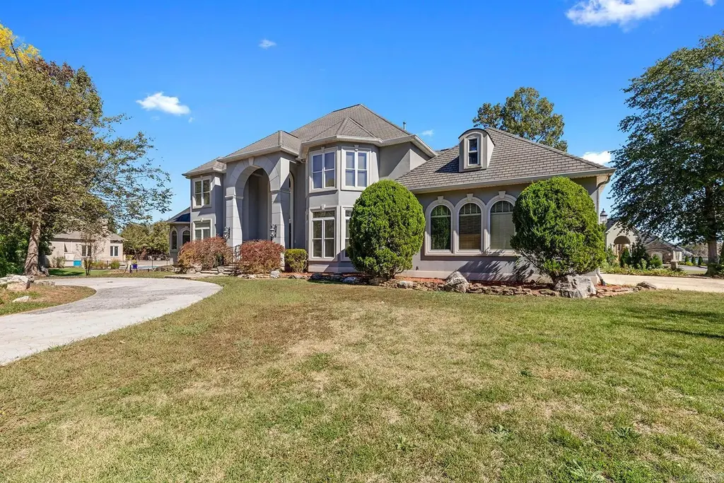 6208 Westminster, Benton