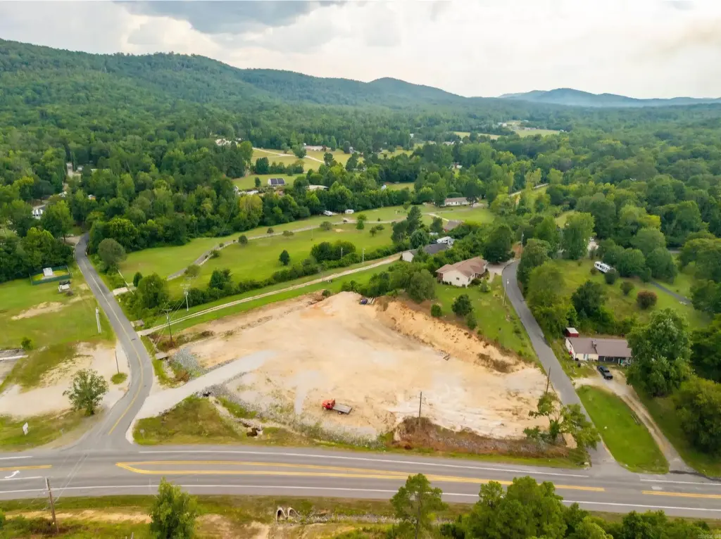 100 Walnut Valley Rd, Hot Springs Village