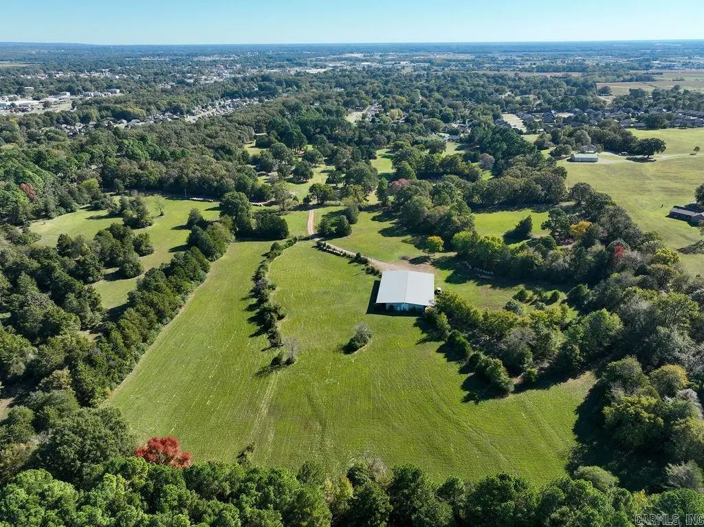 921 Skyline Drive, Searcy