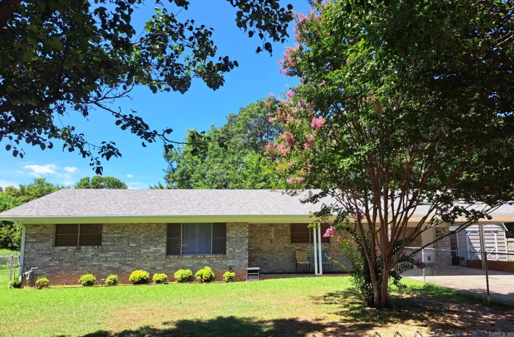 518 Fifth Street, Conway