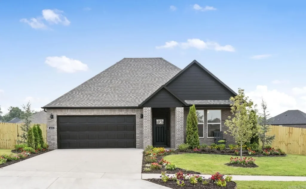 24 Plantation Drive, Mayflower