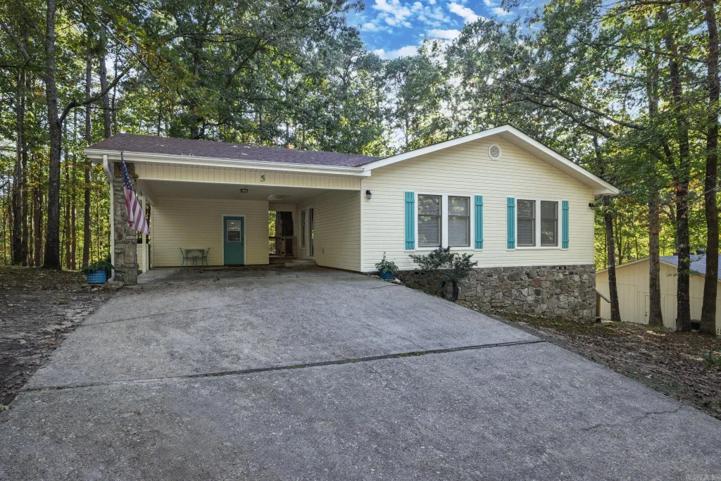 5 Cantalejo Lane, Hot Springs Village