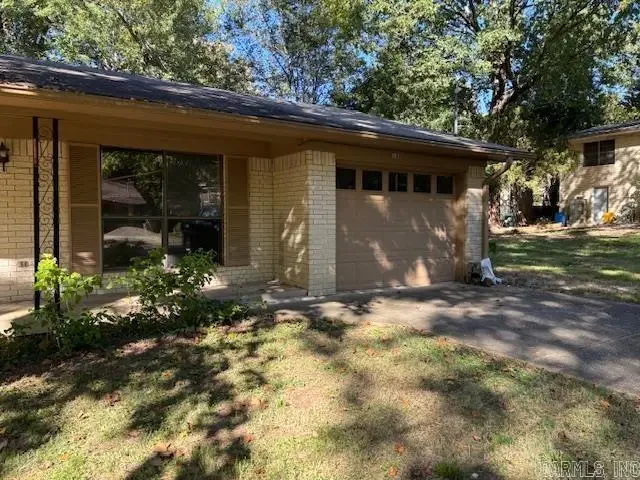 100 Wisteria Pl, Hot Springs