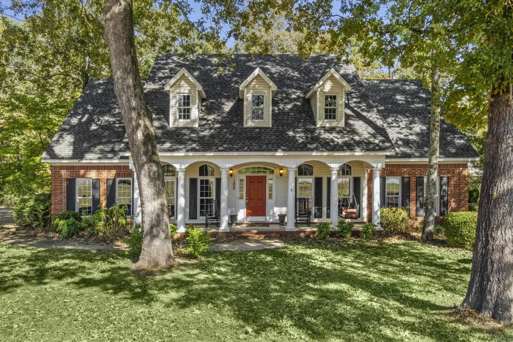 100 Deerwood Drive, Searcy