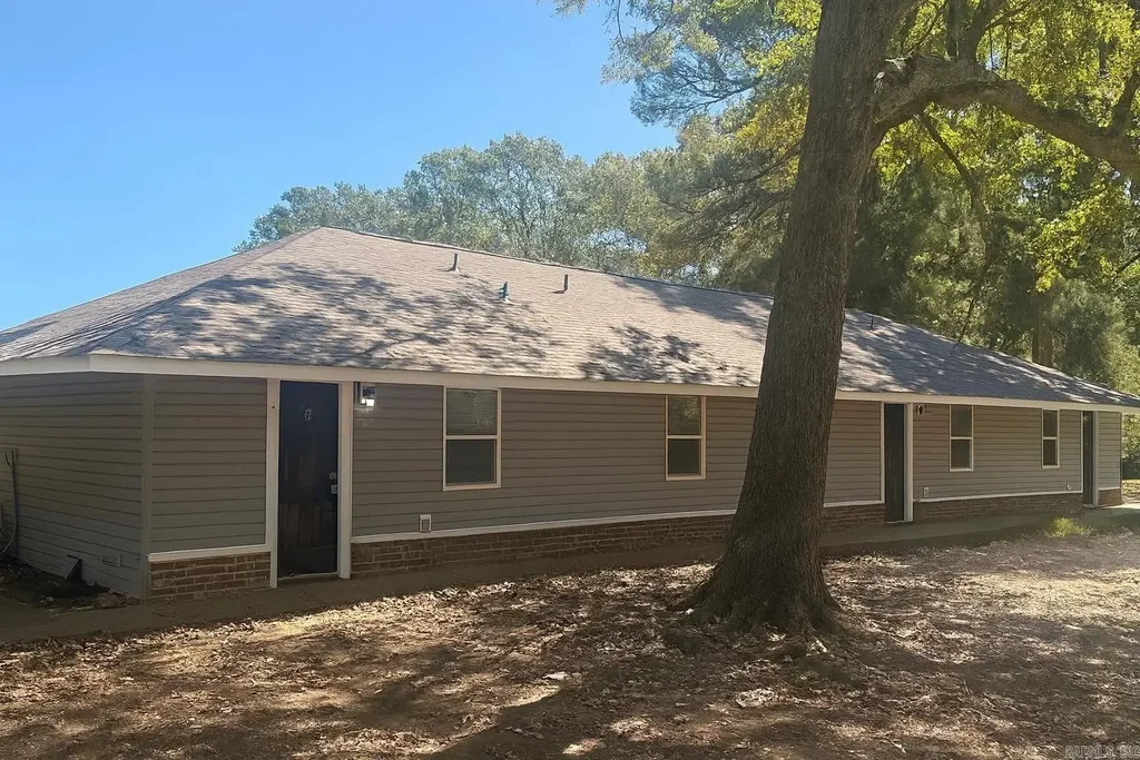 6013 Windham Avenue, White Hall