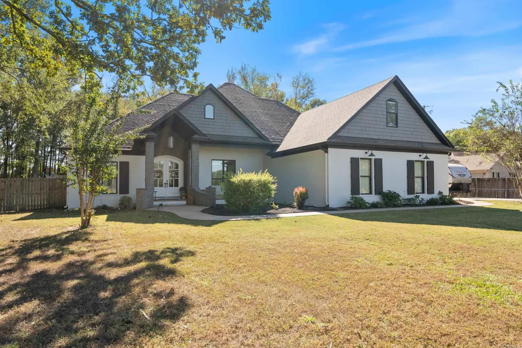 101 Burgess Lane, Greenbrier