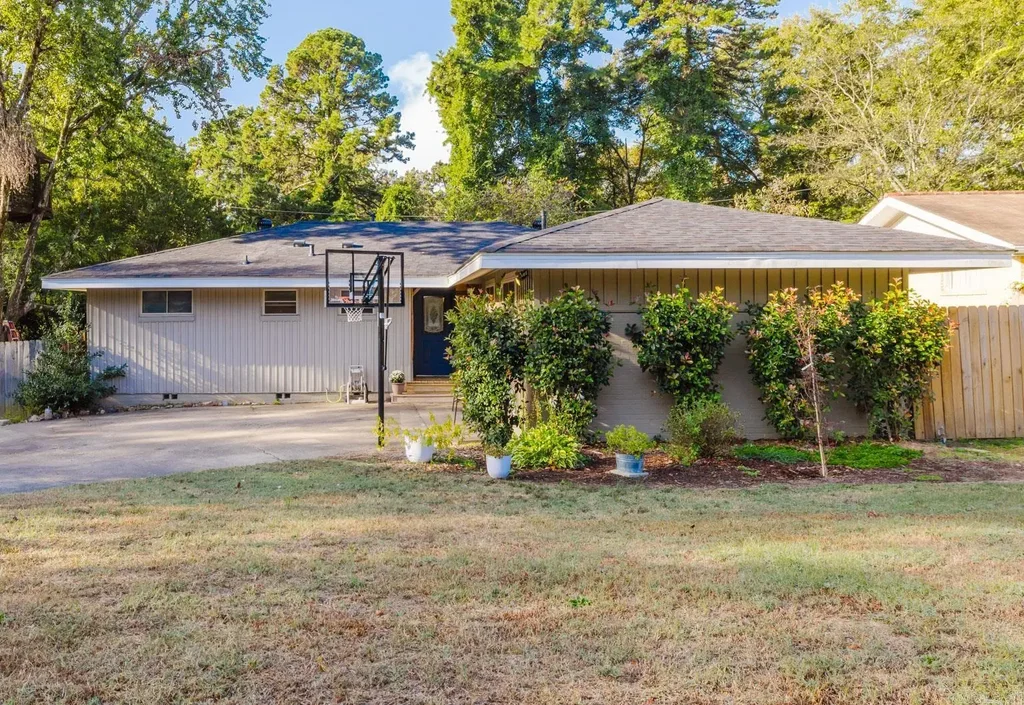 31 Belmont Drive, Little Rock