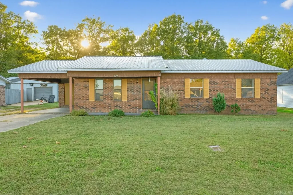 320 Robin Lane, Walnut Ridge